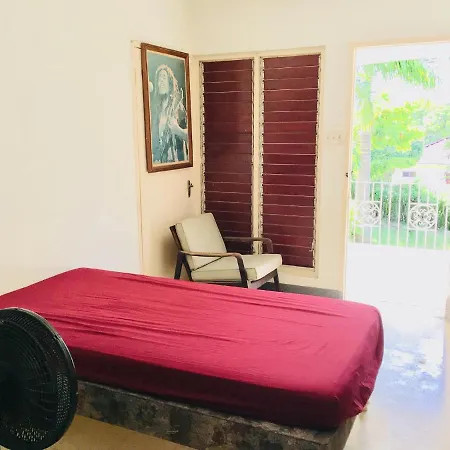 African Symbol Guest House Montego Bay Exterior photo