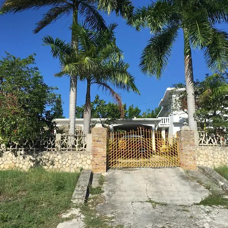 African Symbol Guest House Montego Bay Exterior photo
